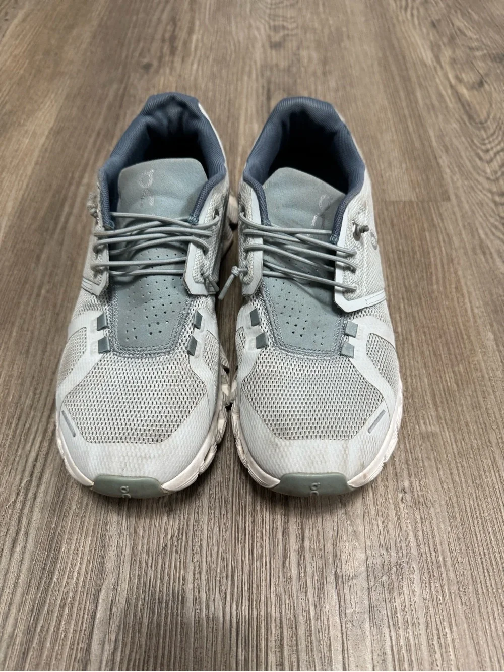 OnCloud cloud 6 women’s size 8